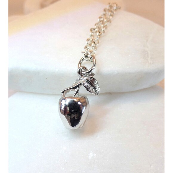 VTG Solid 925 Sterling Silver 3D Apple Pendant Pendant Necklace 18” - Picture 2 of 7